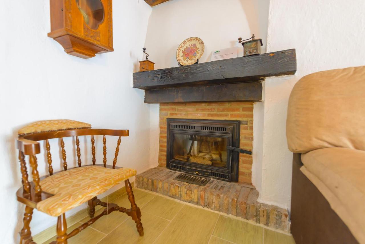 Casa Jardin Del Olivar Con Piscina Privada Alcaucín المظهر الخارجي الصورة
